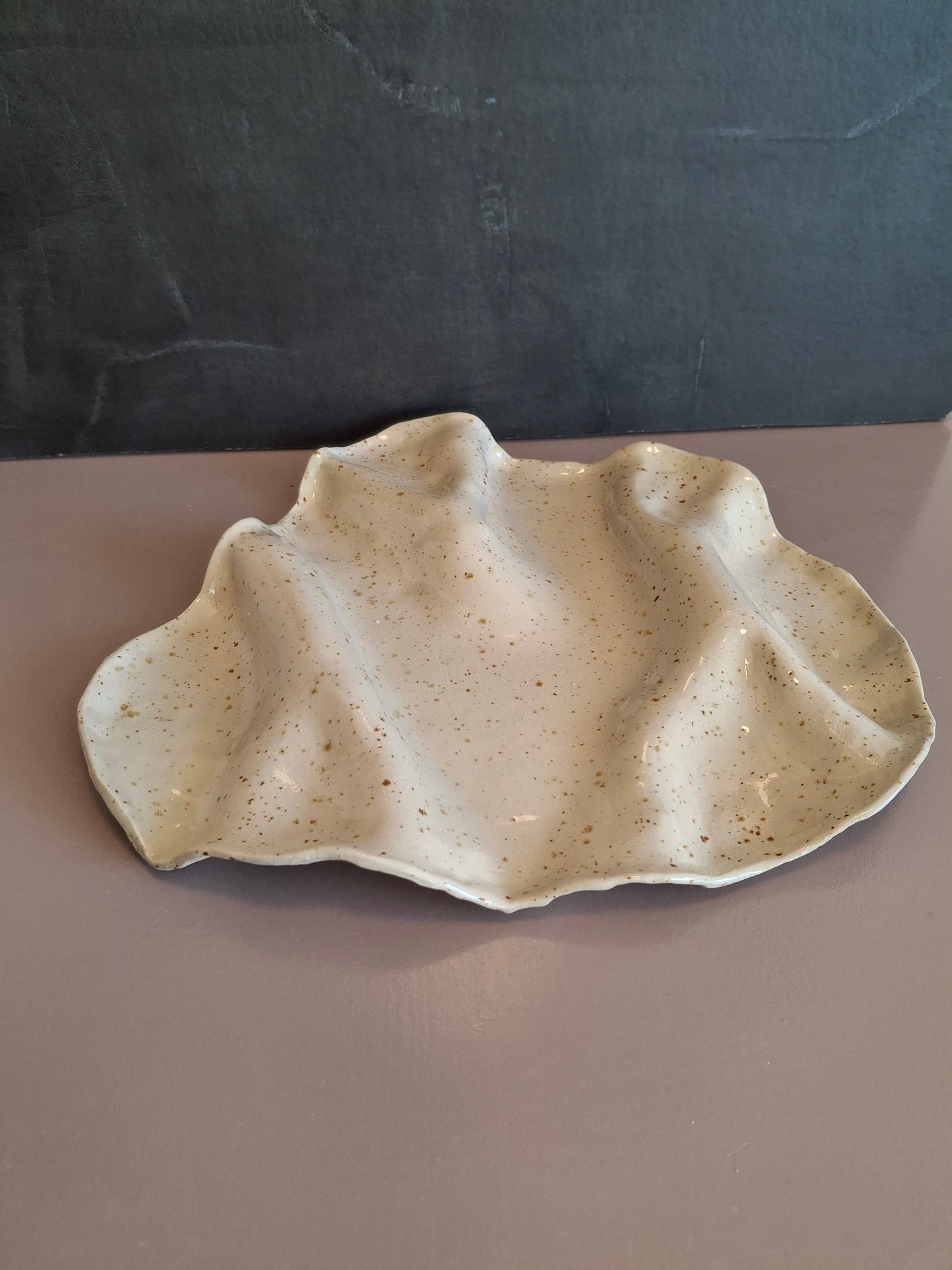 Tapasfad ca. 33x30 cm.